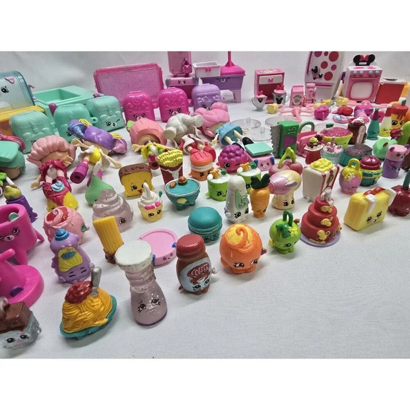 Huge Moose Shopkins Lot- Dolls, Figures, and Accessories + Disney Waffle Set - Picture 14 of 16